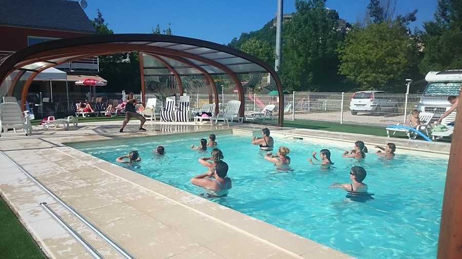 Découvrez l&rsquo;espace aquatique au camping Les Calquières Aveyron