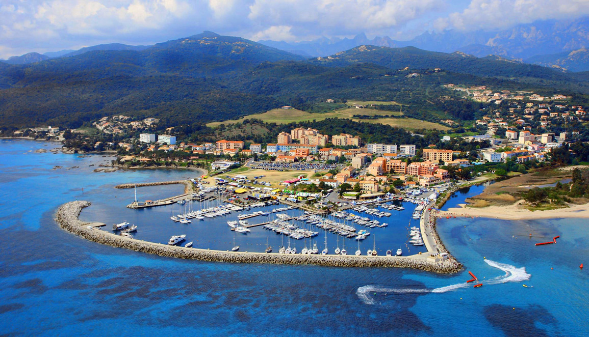 Top 3 des meilleurs campings près de Sari Solenzara en Corse